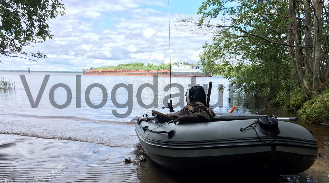 Судоходство на озере Белое в Вологодской области