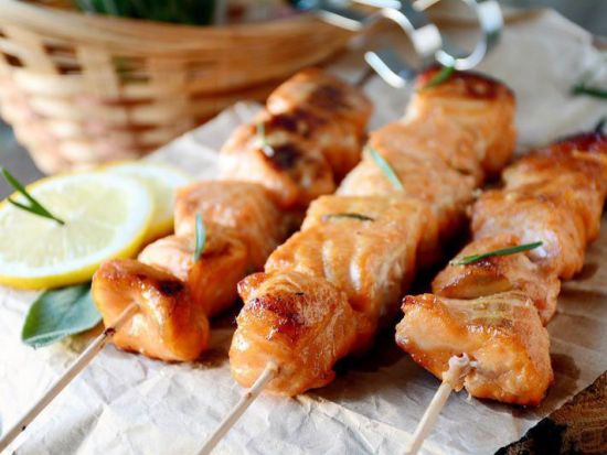 Шашлык из красной рыбы