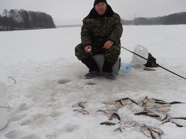 Рыбак на льду