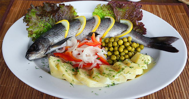 Рыба хариус – что это продукт, рецепт запеченной, жареной, малосольной, тушеной и соленой рыбы 